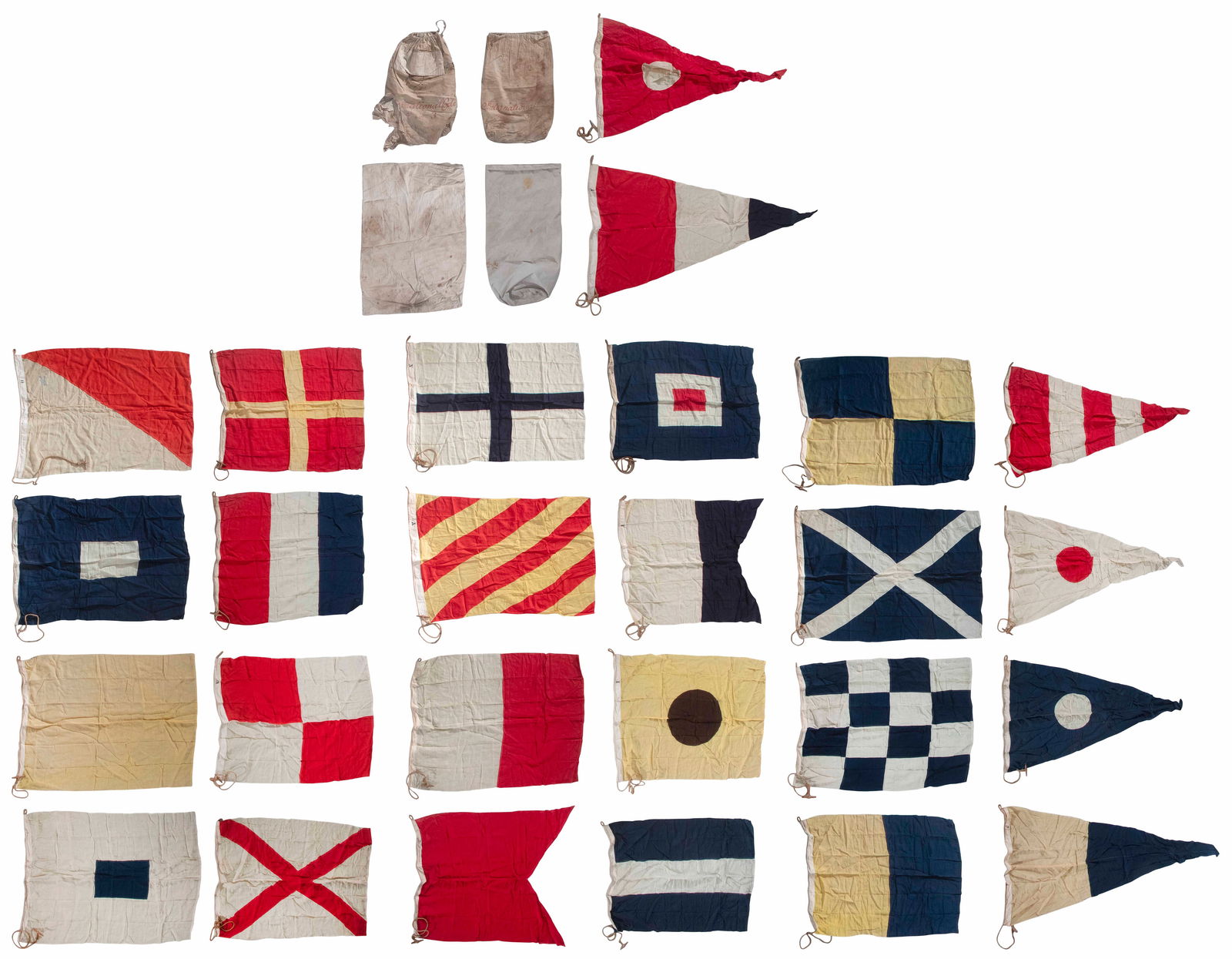 TWENTY-SIX SIGNAL FLAGS WITH CANVAS BAGS 20th Century Flags approx. 33" x 50". (1 of 5)