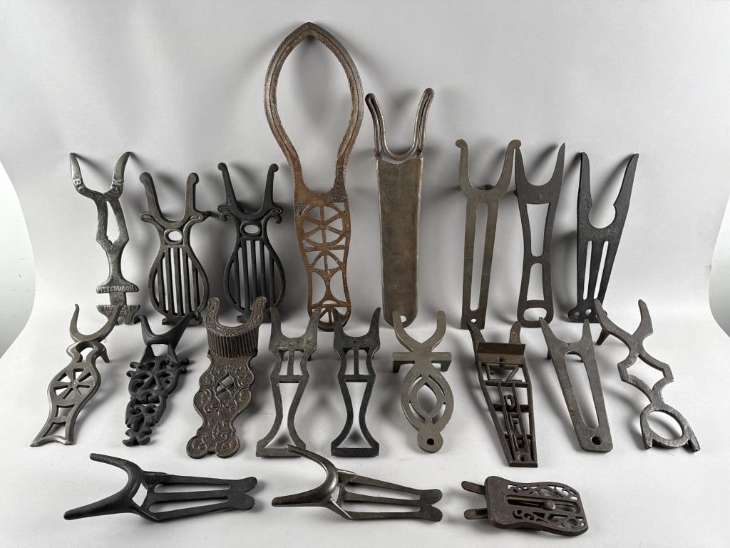 TWENTY CAST IRON BOOTJACKS 19th Century Lengths from 8.25" to 21.25". (1 of 9)