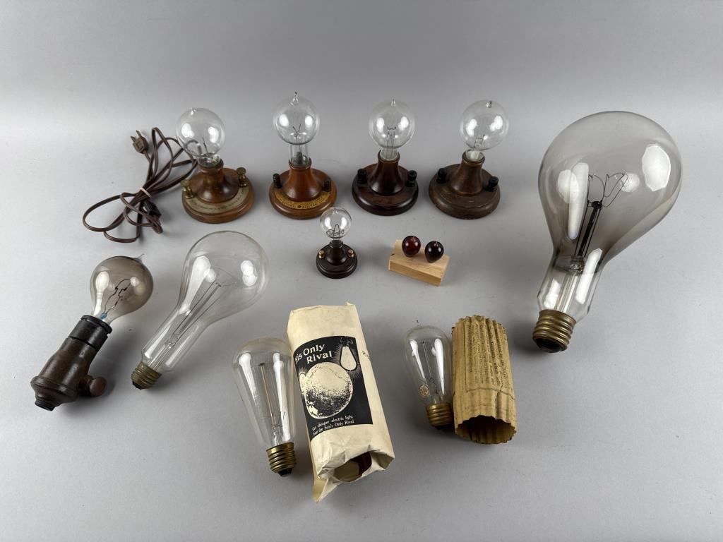 ELEVEN COLLECTIBLE LIGHT BULBS Late 19th/20th Century Heights from 2" to 13.25". (1 of 4)
