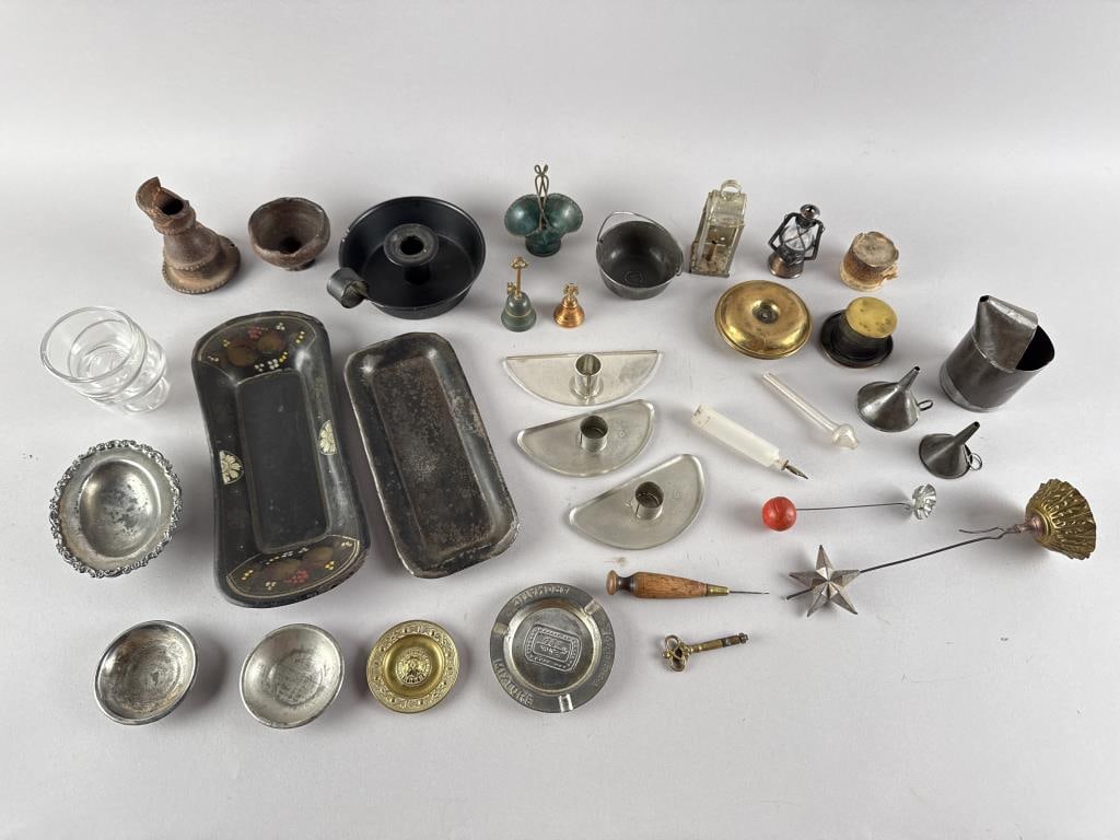 ASSORTED LIGHTING IMPLEMENTS AND TINS 19th Century (1 of 8)