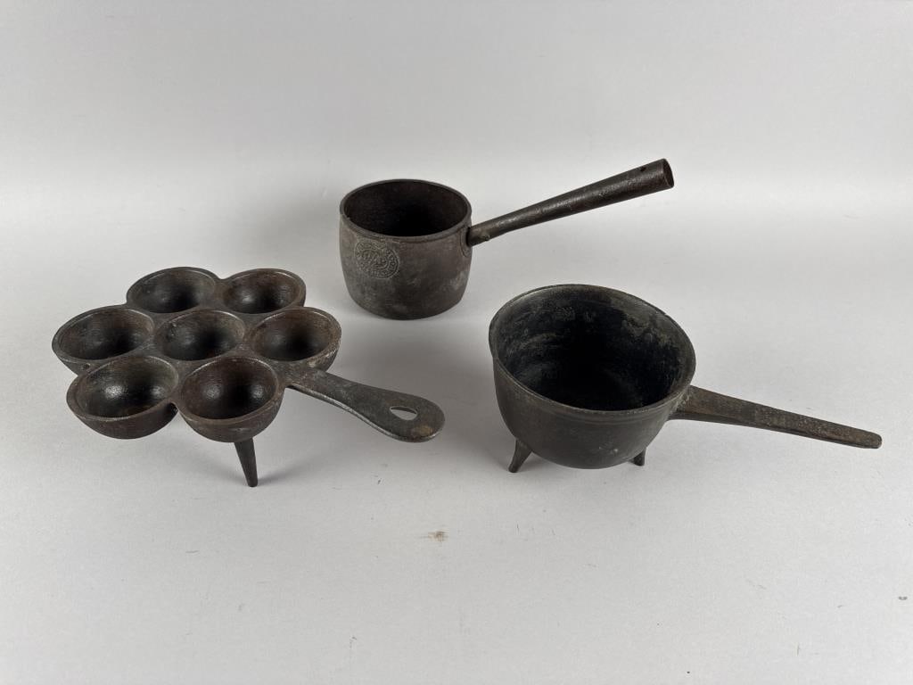 THREE CAST IRON POTS 19th Century Heights from 3.25" to 7". (1 of 5)
