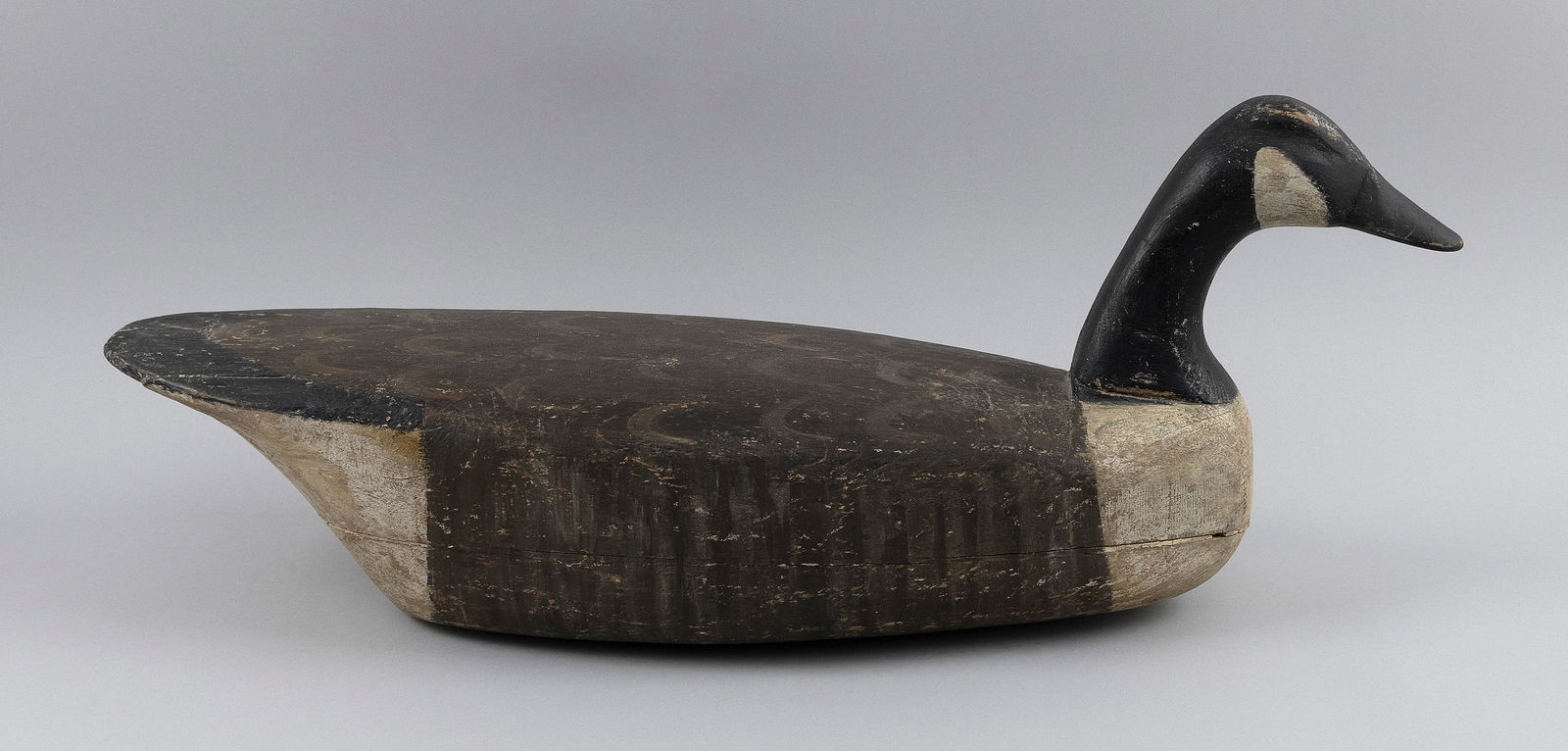 LLOYD JOHNSON CANADA GOOSE DECOY Bay Head, New Jersey, 1910-1965 Length 25".: LLOYD JOHNSON CANADA GOOSE DECOYBay Head, New Jersey, 1910-1965Hollow-carved.Length 25".
