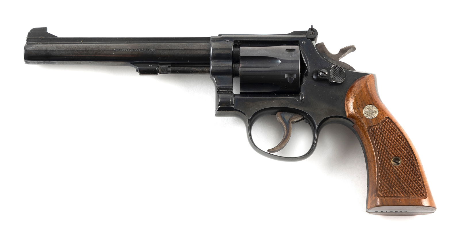 * SMITH & WESSON K-22 REVOLVER 20th Century Length of barrel 5.5". Total length 10". (1 of 1)