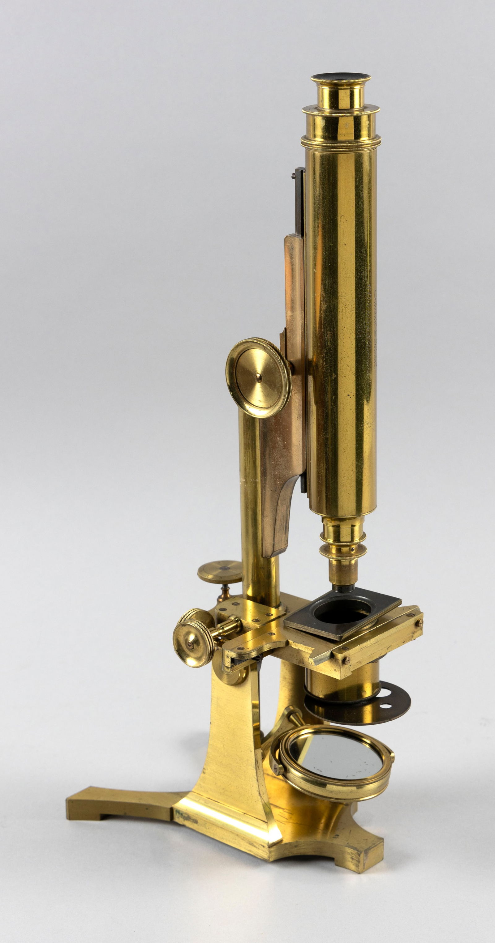 CASED SMITH & BECK MICROSCOPE London, Mid-19th Century Case height 6.25". Width 17". Depth 9". (1 of 4)