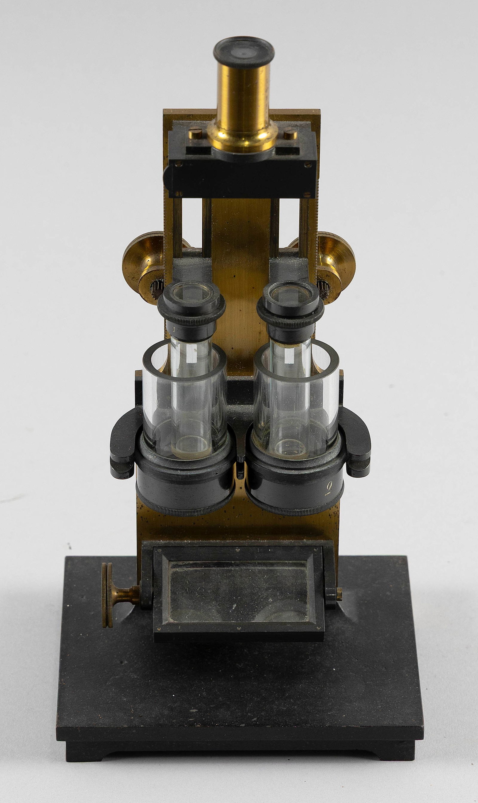 LAURENT COLORIMETER France, 19th Century Height 11.5". Base 5.5" x 4.5". Includes a walnut case. (1 of 4)