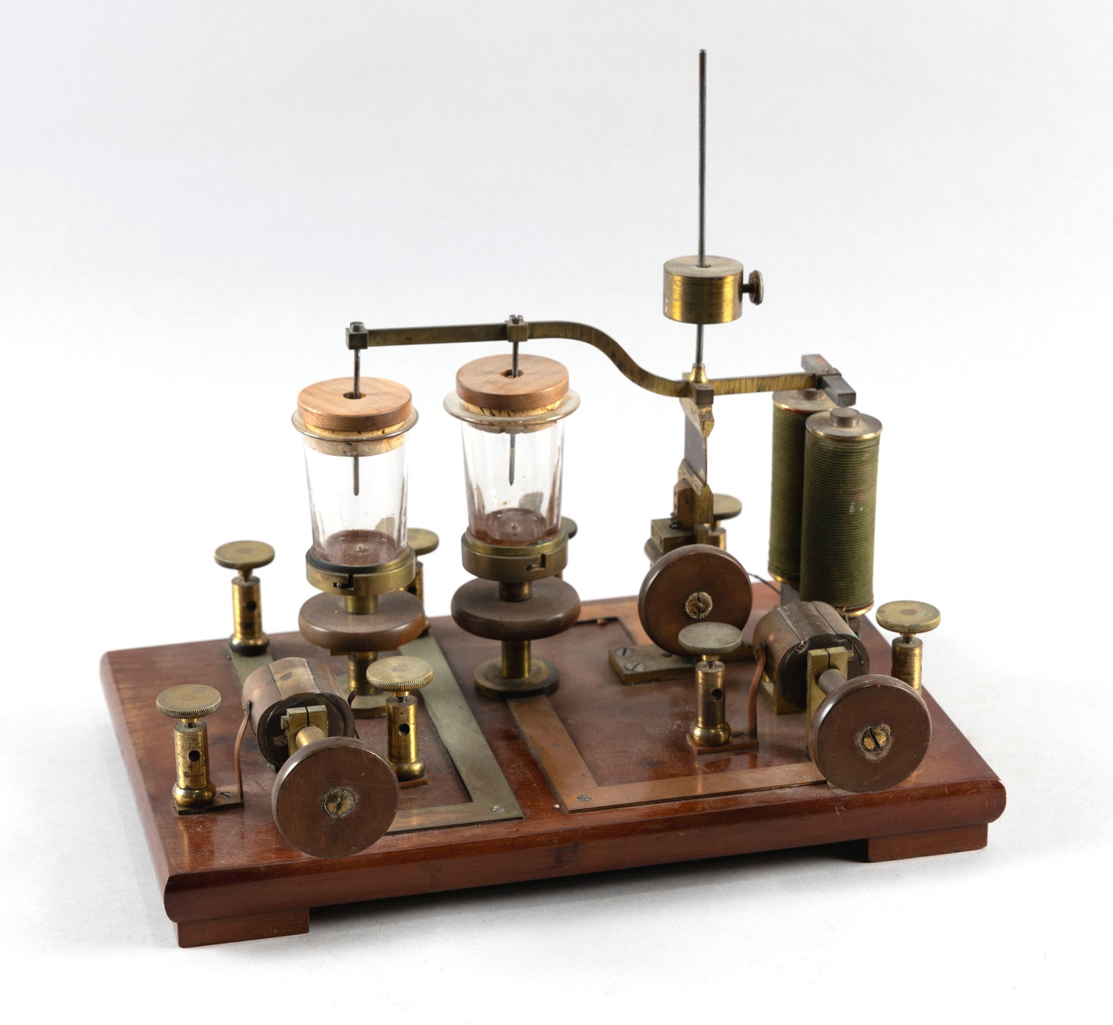 RUHMKORFF ELECTROTOME OR MERCURY INTERRUPTOR Paris, Late 19th Century Height 11". Width 11.75". (1 of 4)