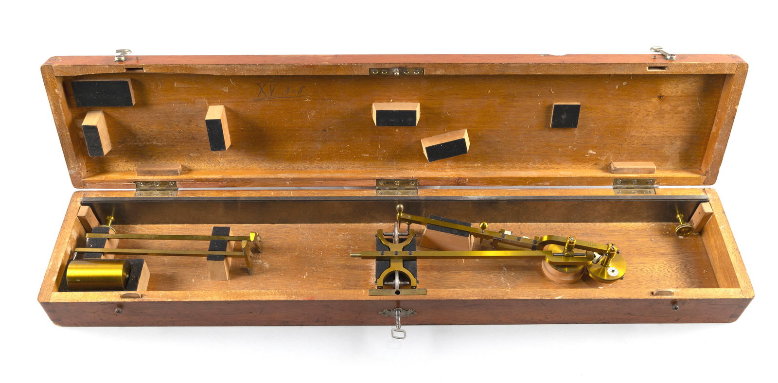 CASED LACQUERED BRASS AMSLER INTEGRATOR OR PLANIMETER Late 19th/Early 20th Century Case height (1 of 4)