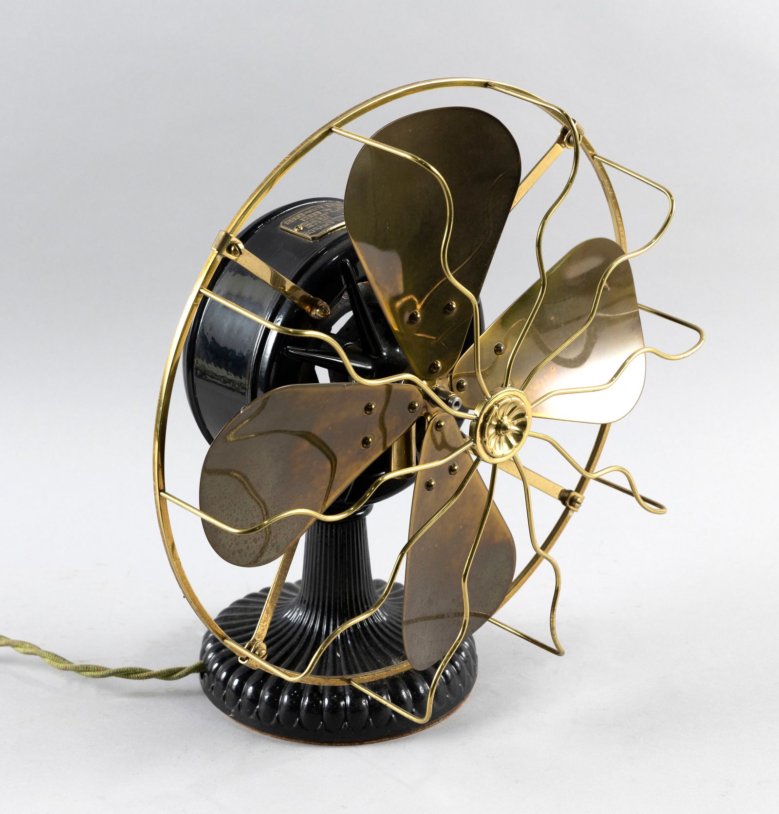 EARLY WESTINGHOUSE FAN WITH ALTERNATING-CURRENT MOTOR Pittsburgh, Late 19th/Early 20th Century (1 of 4)