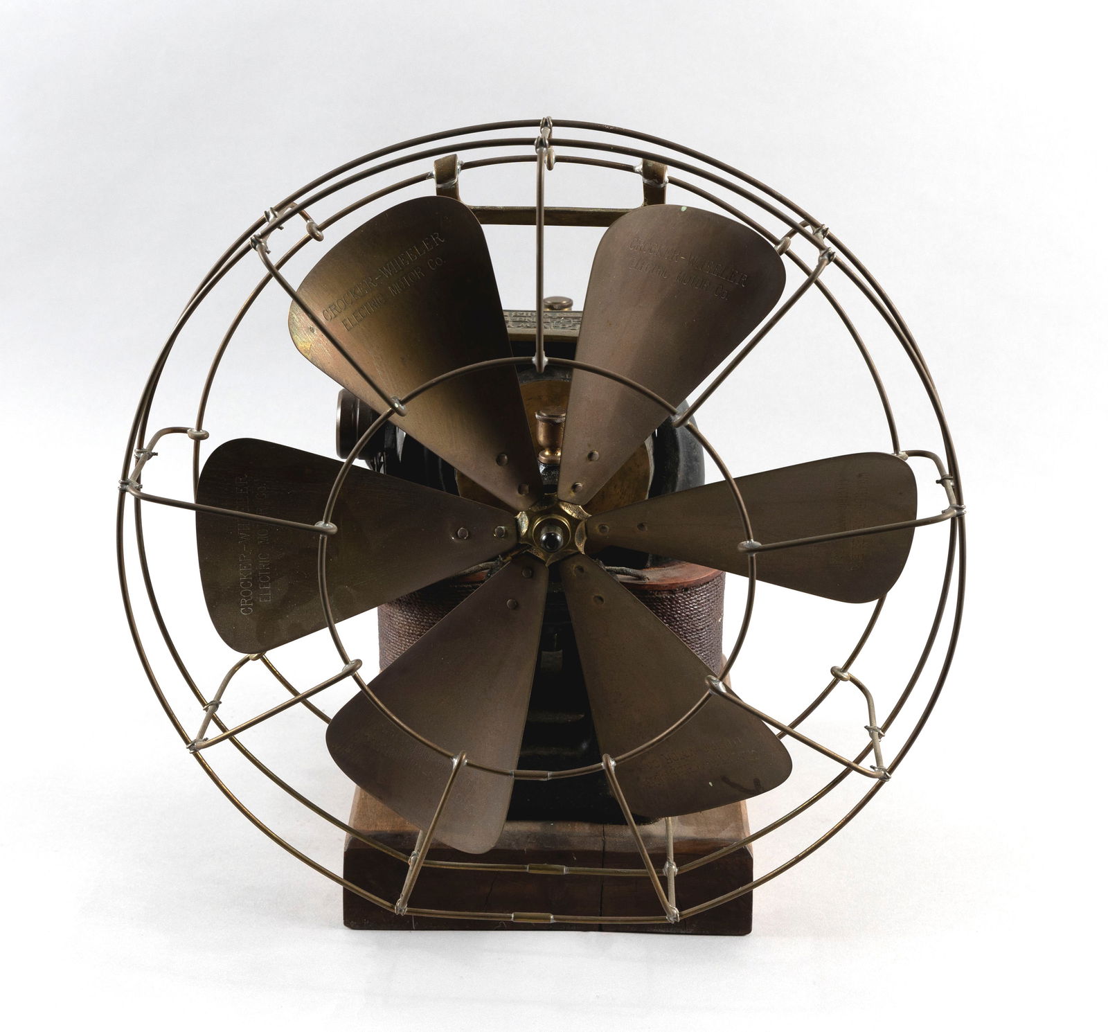 CROCKER-WHEELER BI-POLAR ELECTRIC MOTOR FAN New York, Late 19th Century Height 15". Cage diameter (1 of 6)
