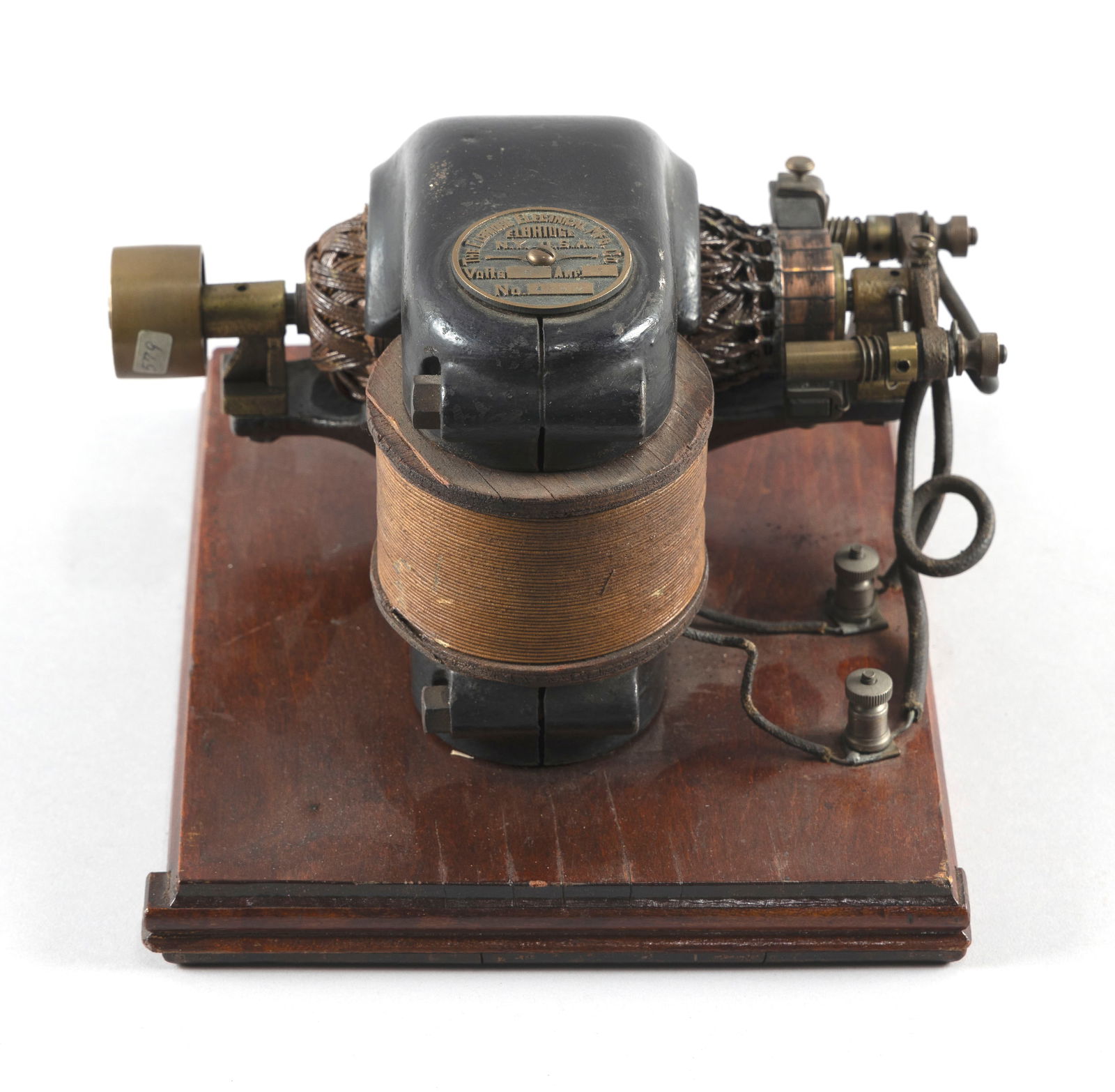 ELBRIDGE ELECTRICAL MFG. CO. 8-VOLT ELECTRIC MOTOR New York, Late 19th Century Height 7". Width (1 of 5)