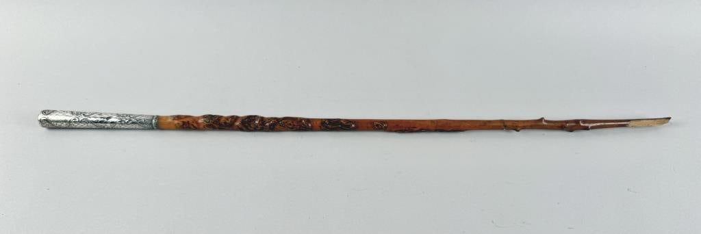 STERLING SILVER-HANDLED BAMBOO CANE Late 19th Century Length 31". (1 of 4)