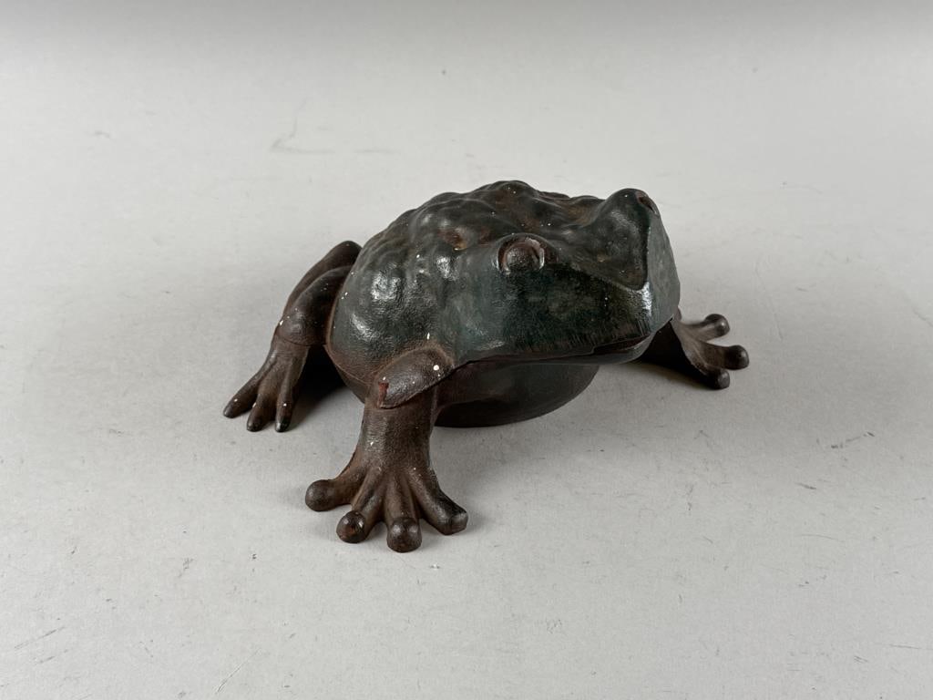 CAST IRON FROG 20th Century Height 4.5". (1 of 5)