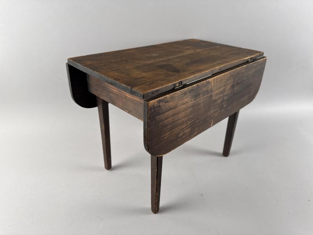 MINIATURE DROP-LEAF TABLE Height 13.75". Length 10.5" plus two 5.25" drop leaves. Width 18". (1 of 5)
