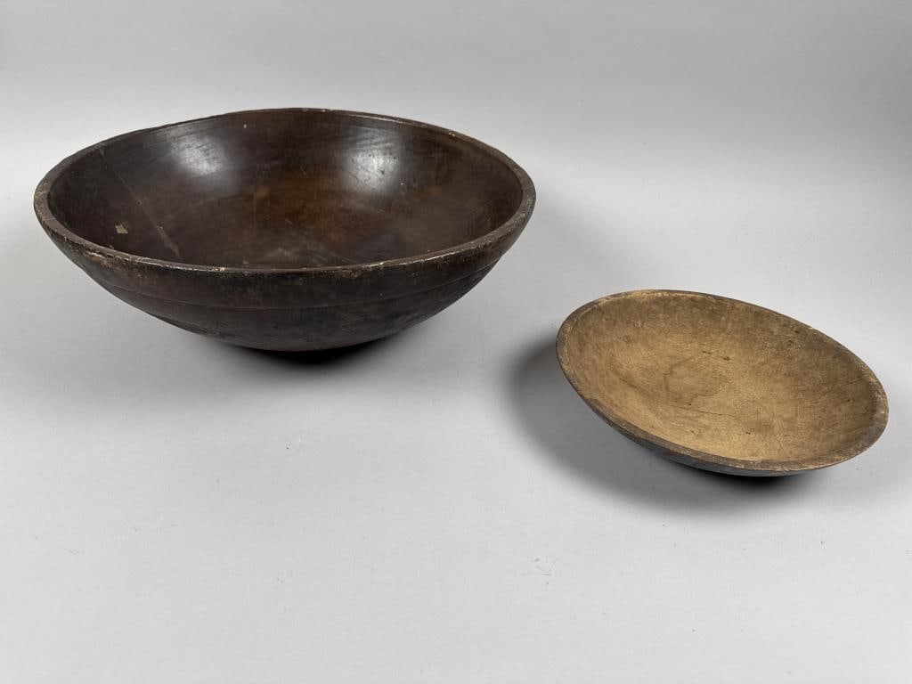 TWO WOOD BOWLS Diameters 11" and 20.5". (1 of 4)