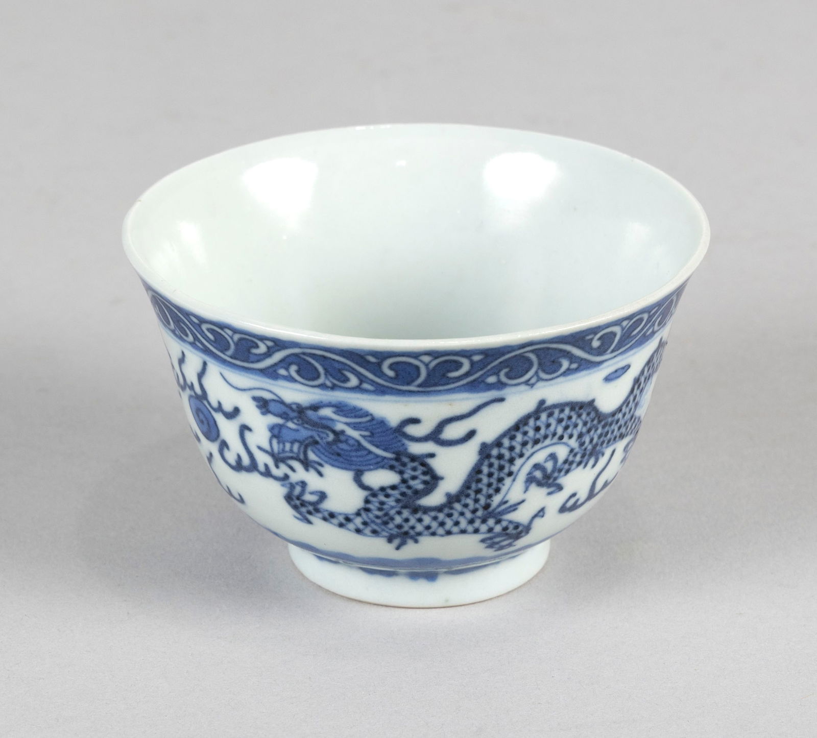 CHINESE BLUE AND WHITE PORCELAIN BOWL 19th Century Height 2.25". Diameter 3.25". (1 of 4)