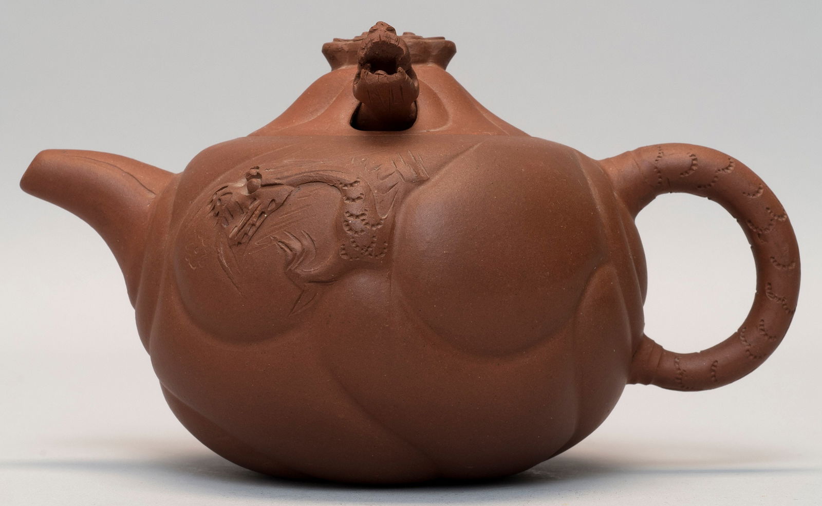 CHINESE YIXING POTTERY TEAPOT 20th Century Length 7". (1 of 7)