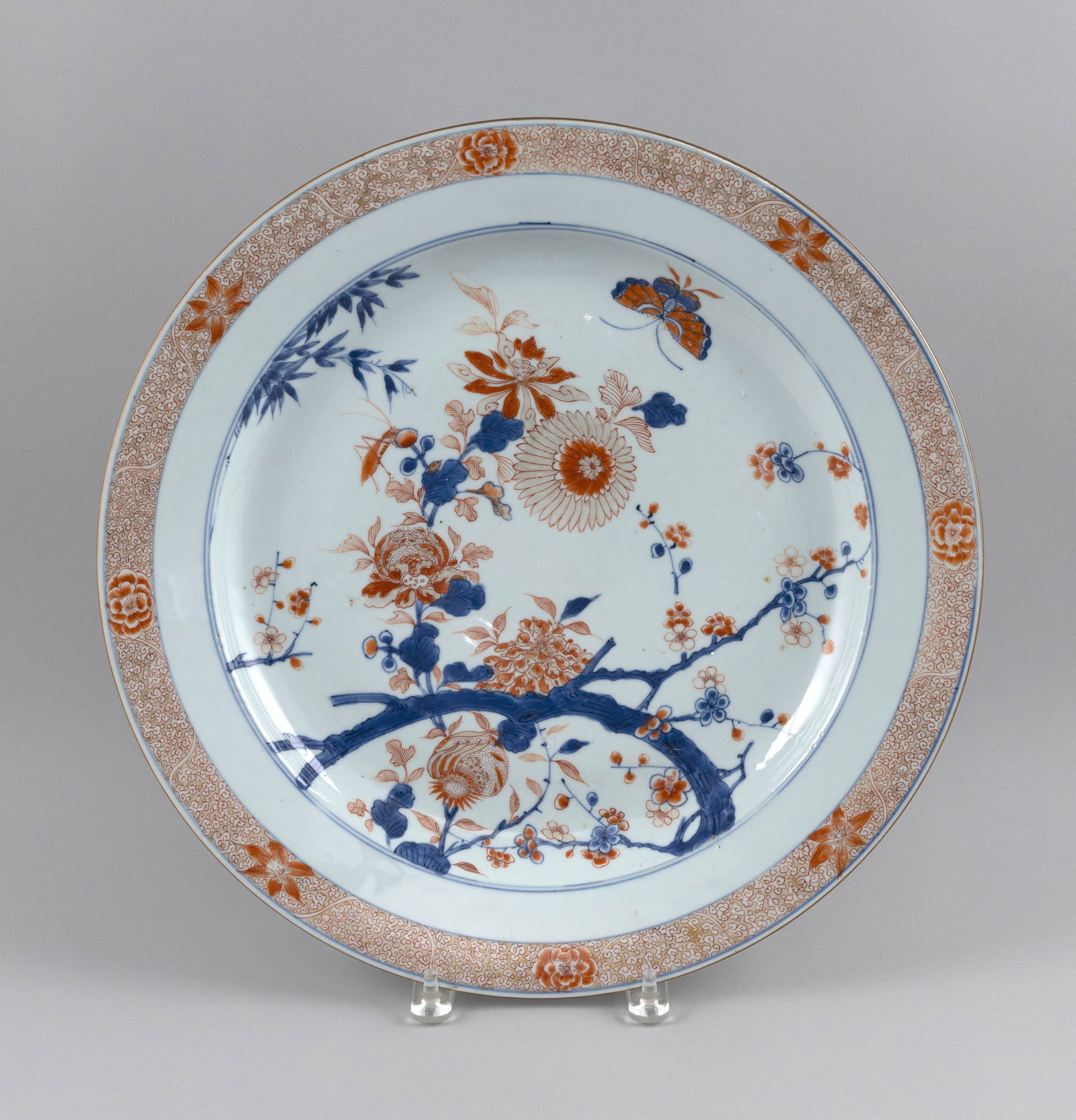 CHINESE EXPORT PORCELAIN CHARGER Late 18th/Early 19th Century Diameter 16.75". (1 of 2)