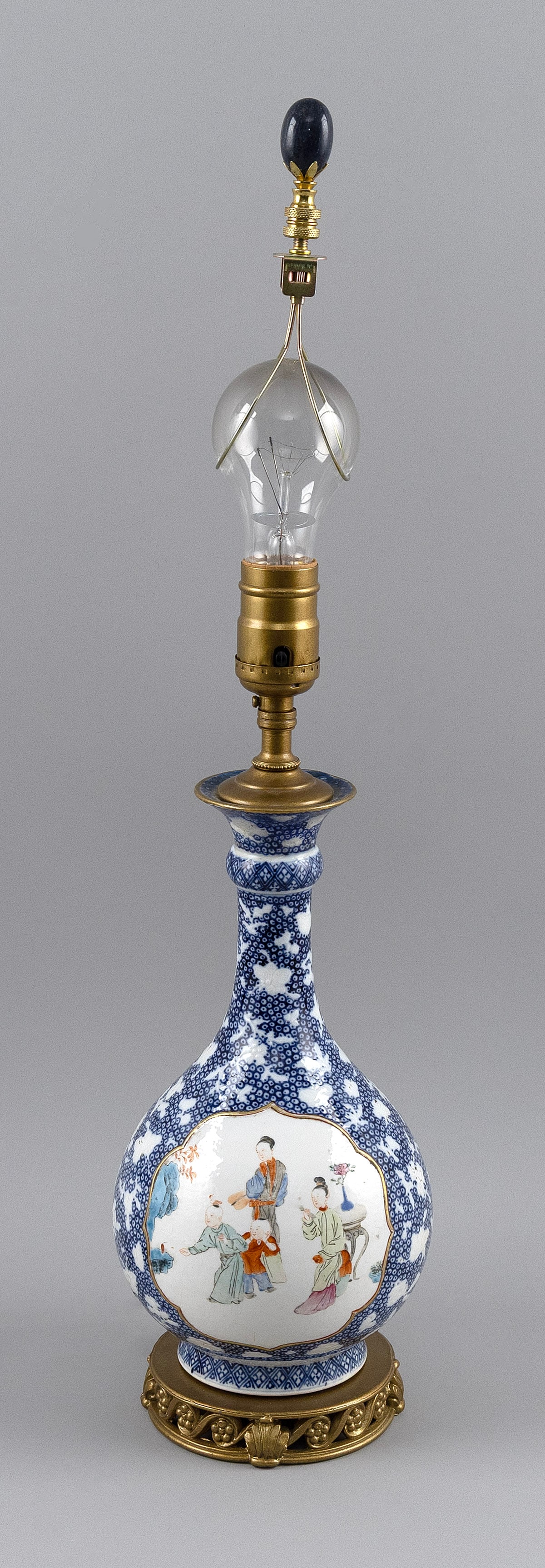 CHINESE EXPORT BLUE AND WHITE PORCELAIN VASE MOUNTED AS A TABLE LAMP 19th Century Vase height 11.5". (1 of 1)