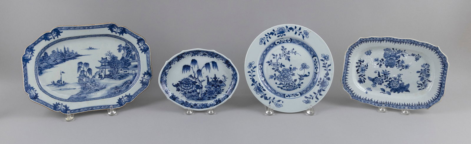 FOUR PIECES OF CHINESE EXPORT BLUE AND WHITE PORCELAIN Late 18th/Early 19th Century Lengths from (1 of 1)