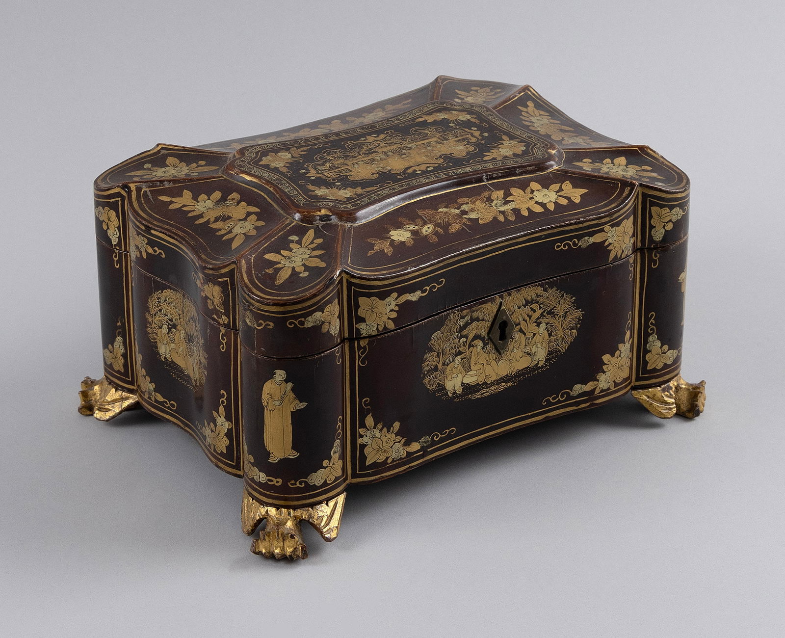 CHINESE LACQUER DRESSER BOX Second Half of the 19th Century Height 5.25". Width 9.25". Depth 7.25". (1 of 1)