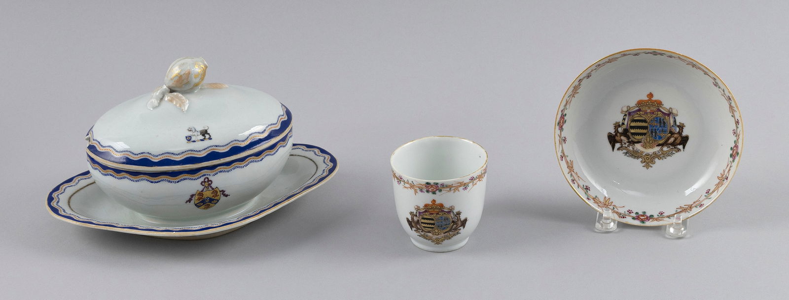 THREE PIECES OF CHINESE EXPORT ARMORIAL PORCELAIN Early 19th Century Heights to 5.5". Lengths to 9". (1 of 1)