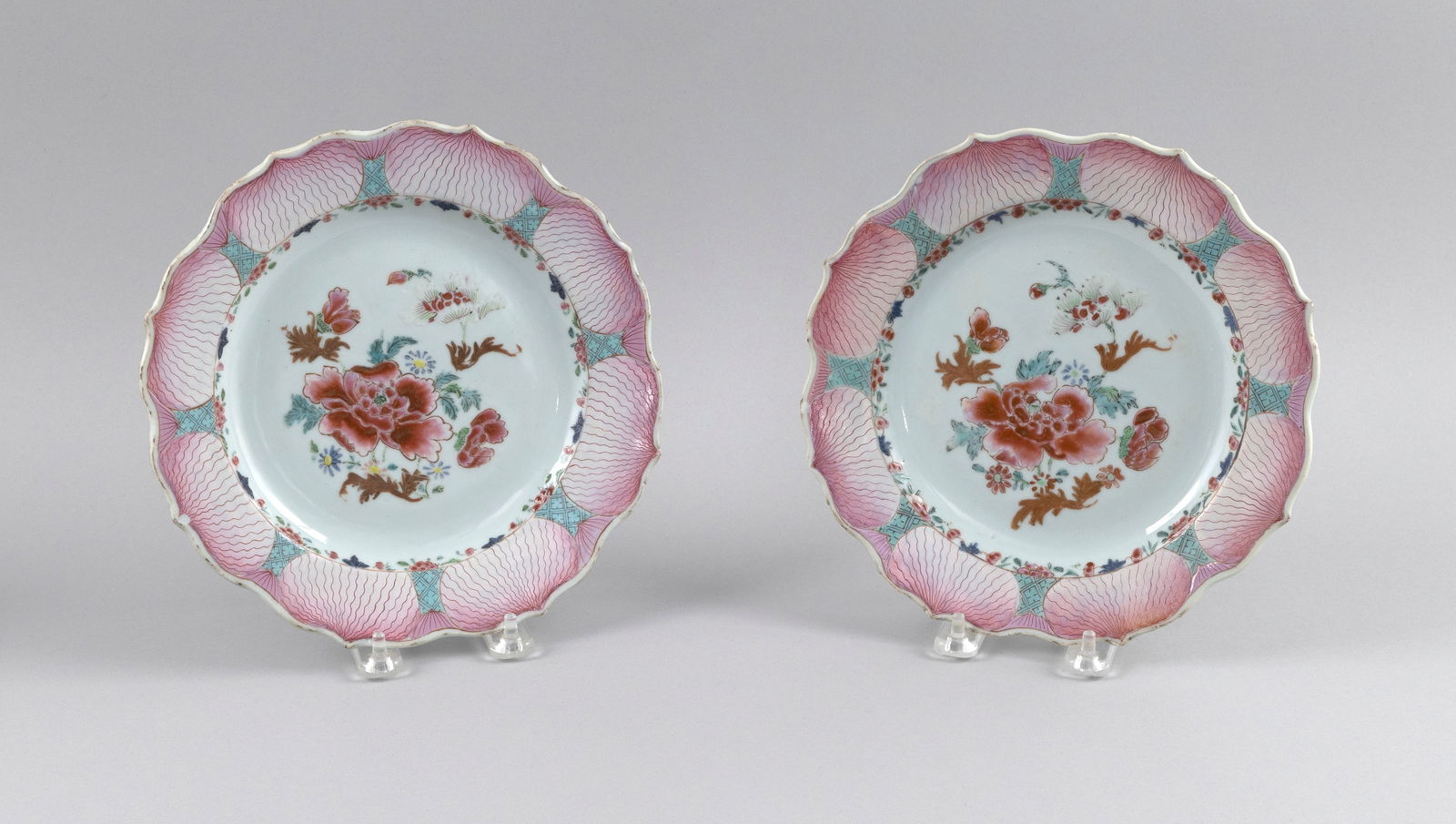 PAIR OF CHINESE EXPORT FAMILLE ROSE PORCELAIN PLATES 18th Century Diameters 8.75". (1 of 2)