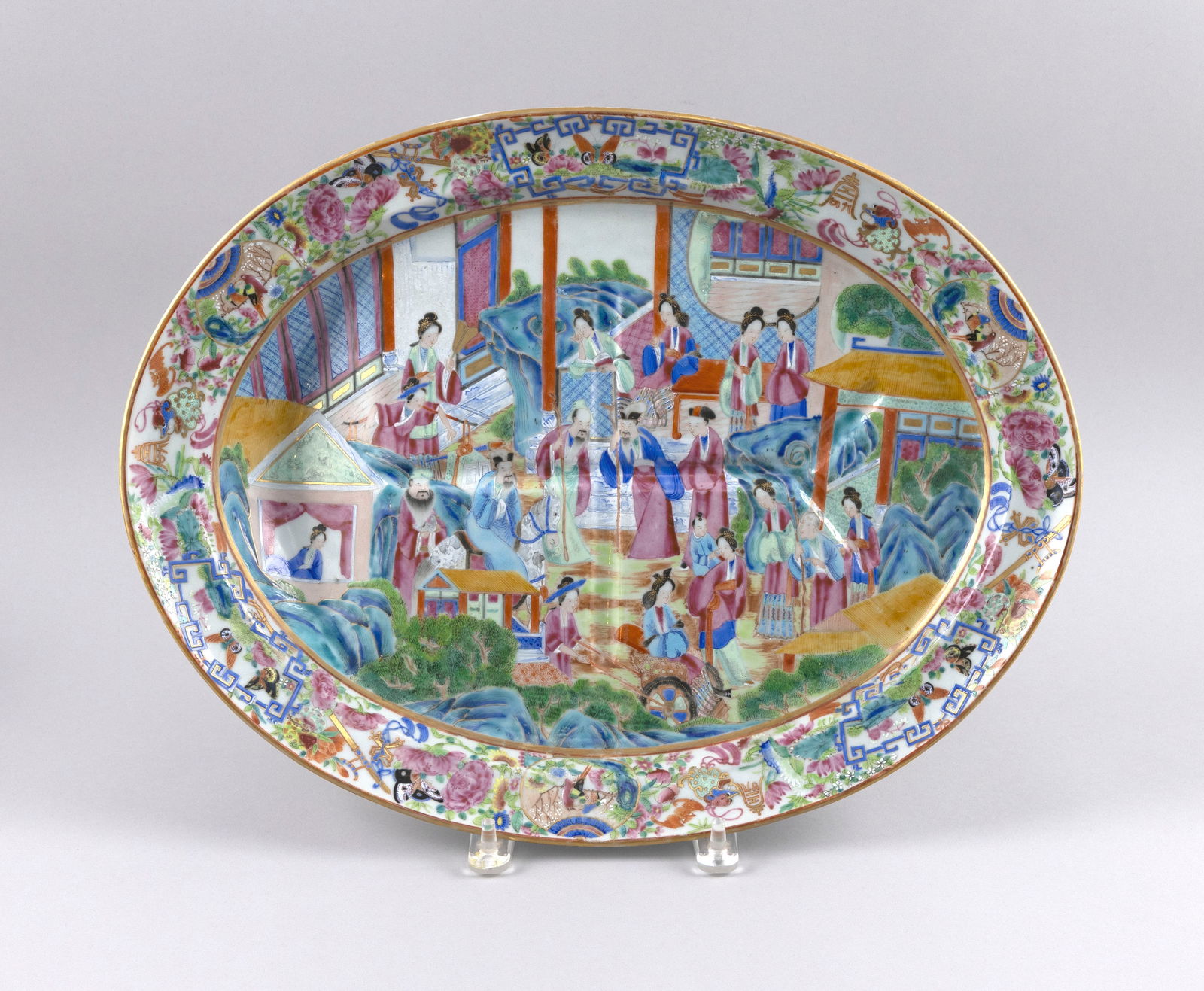 CHINESE EXPORT ROSE MANDARIN PORCELAIN WELL AND TREE PLATTER Late 18th/Early 19th Century 13.5" x (1 of 3)