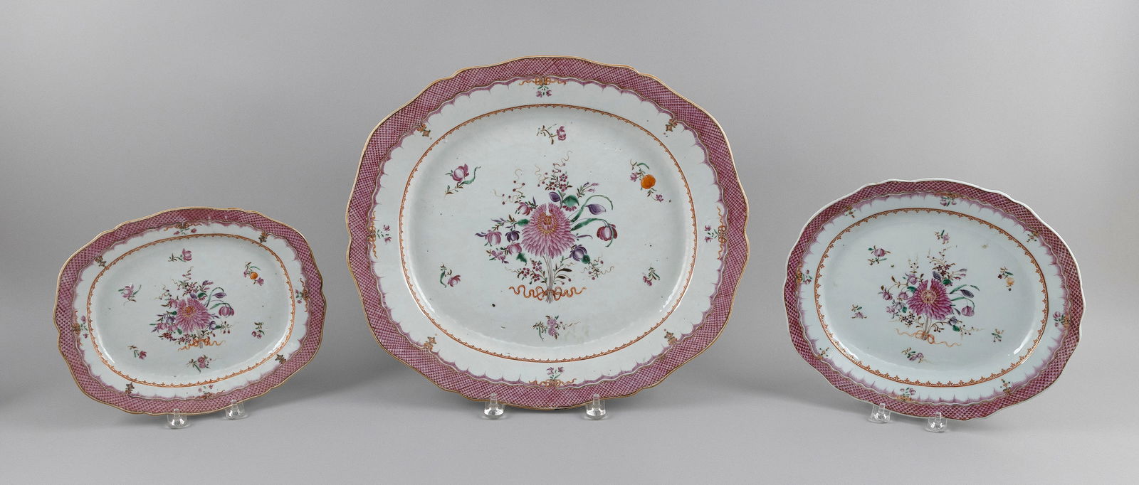 SET OF THREE CHINESE EXPORT PORCELAIN PLATTERS Late 18th Century Lengths from 10.5" to 16.5". (1 of 1)