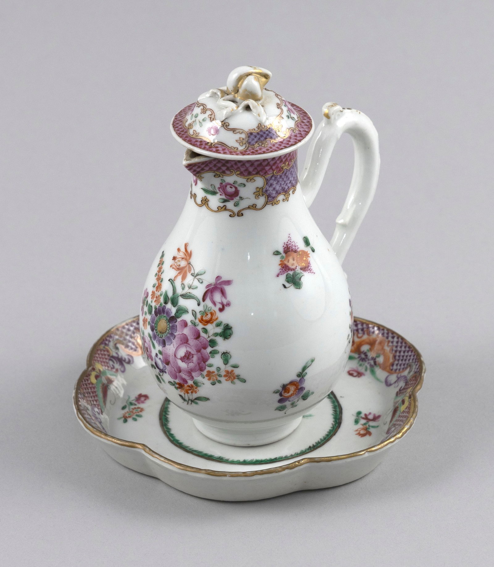 CHINESE EXPORT CREAM PITCHER WITH UNDERTRAY 18th Century Height 5.75". Undertray diameter 5". (1 of 4)