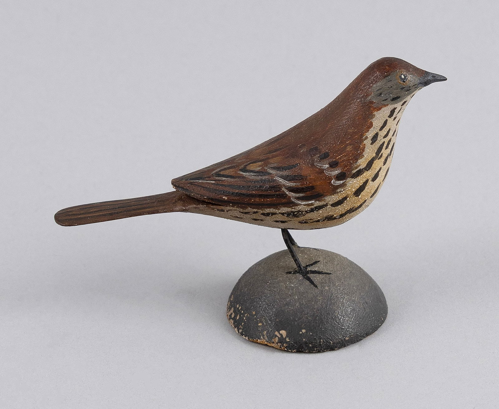 A. ELMER CROWELL MINIATURE BROWN THRASHER East Harwich, Massachusetts, 1862-1952 Height 2". (1 of 1)