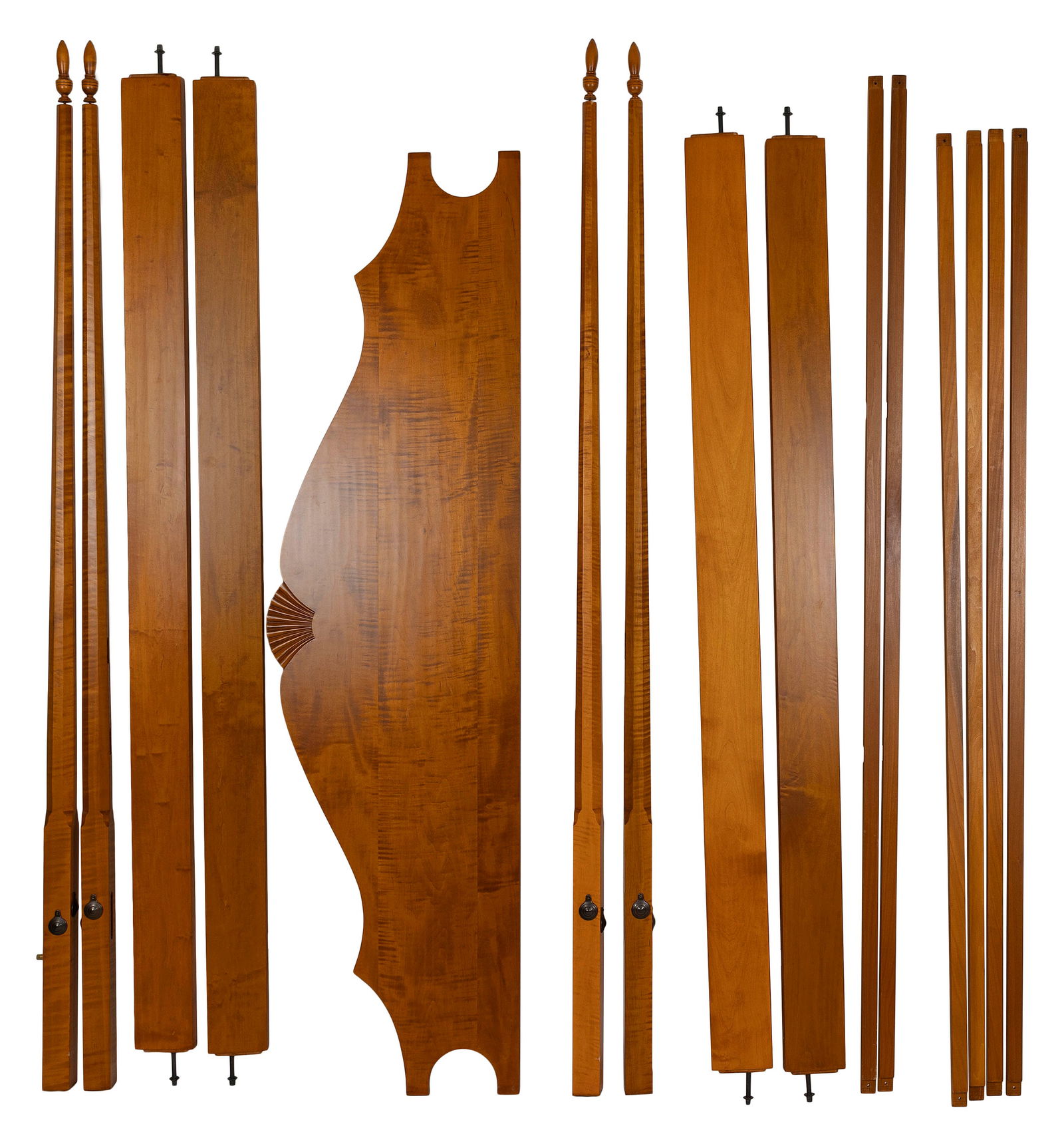 ELDRED WHEELER KING-SIZE TIGER MAPLE BED Massachusetts, 20th Century Post heights 86". Headboard (1 of 1)