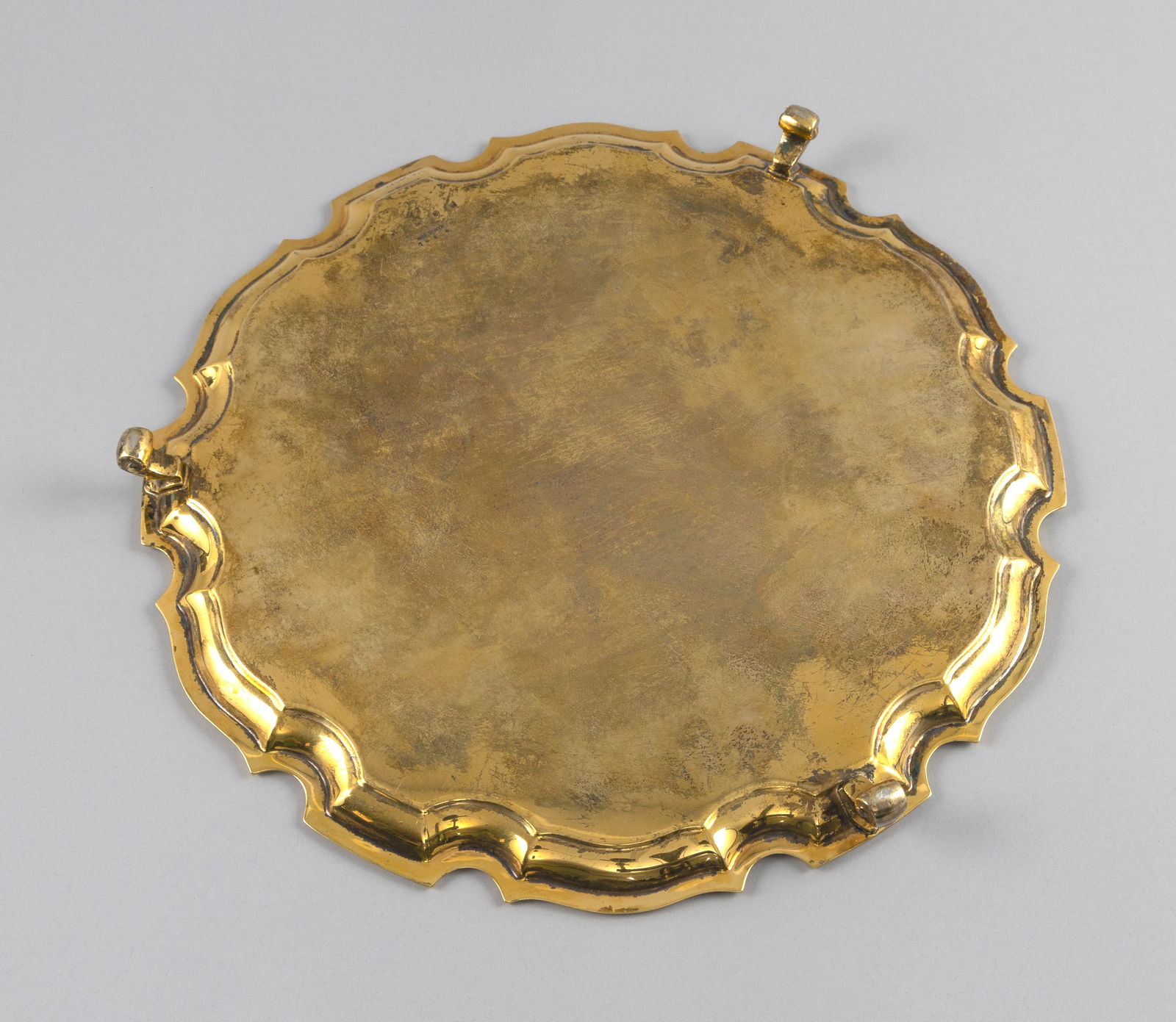 GEORGE V VERMEIL CHIPPENDALE-STYLE TRAY BY CRICHTON & CO. England, 1928 Approx. 41.2 troy oz. (1 of 3)