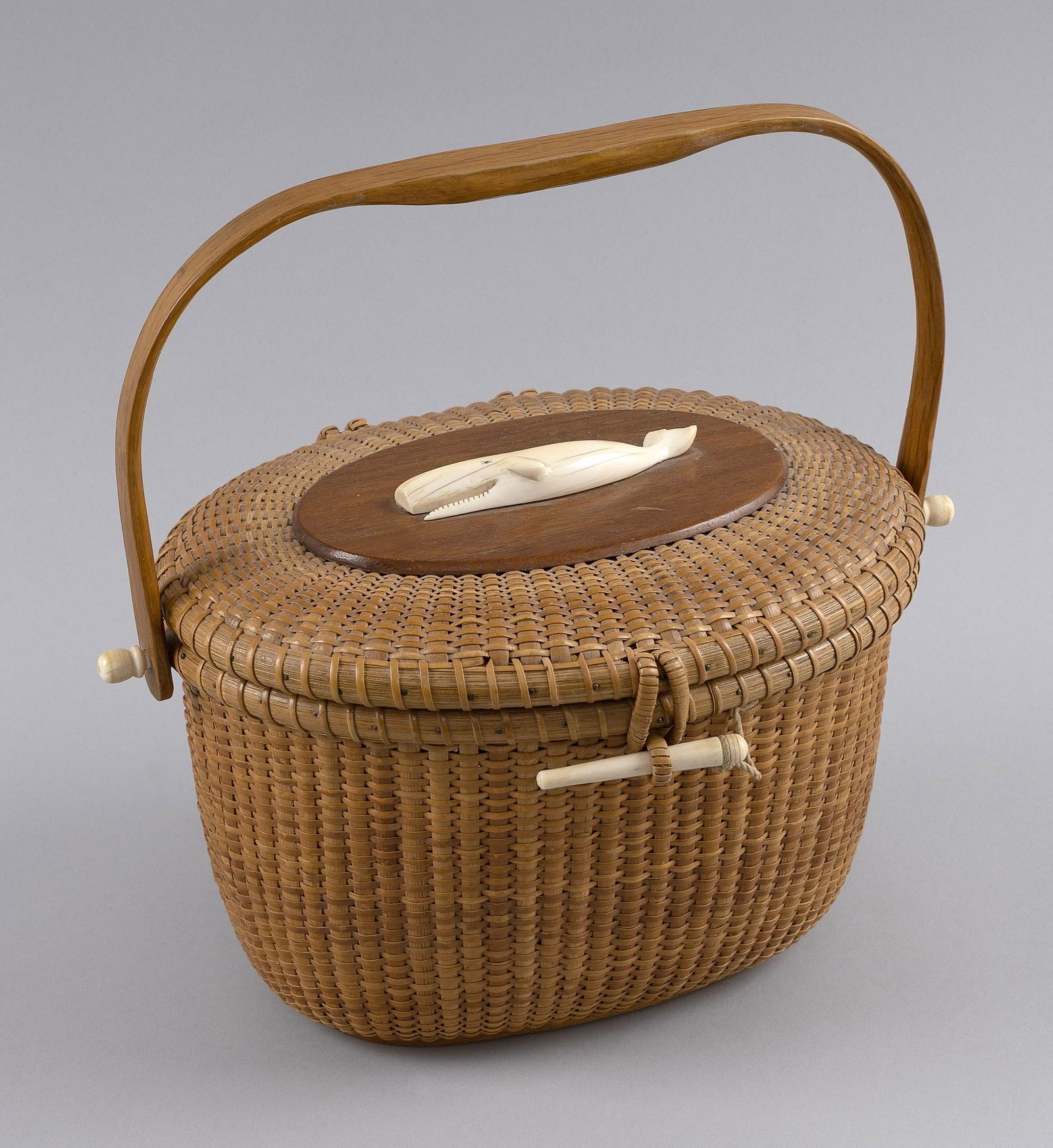 JOSE FORMOSO REYES NANTUCKET BASKET "FRIENDSHIP" PURSE Nantucket, Massachusetts, 1902-1980 Height to (1 of 1)