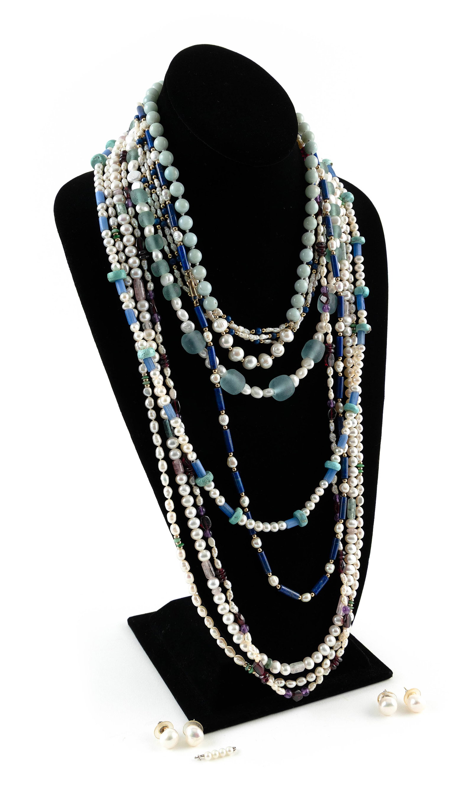 THIRTEEN PIECES OF ASSORTED PEARL, STONE AND BEAD JEWELRY: THIRTEEN PIECES OF ASSORTED PEARL, STONE AND BEAD JEWELRY1-8) Eight necklaces with assorted stones and pearls. Two with 14kt gold clasps. Lengths from 18" to 38".9) One small bar pin.10-13) Two pairs
