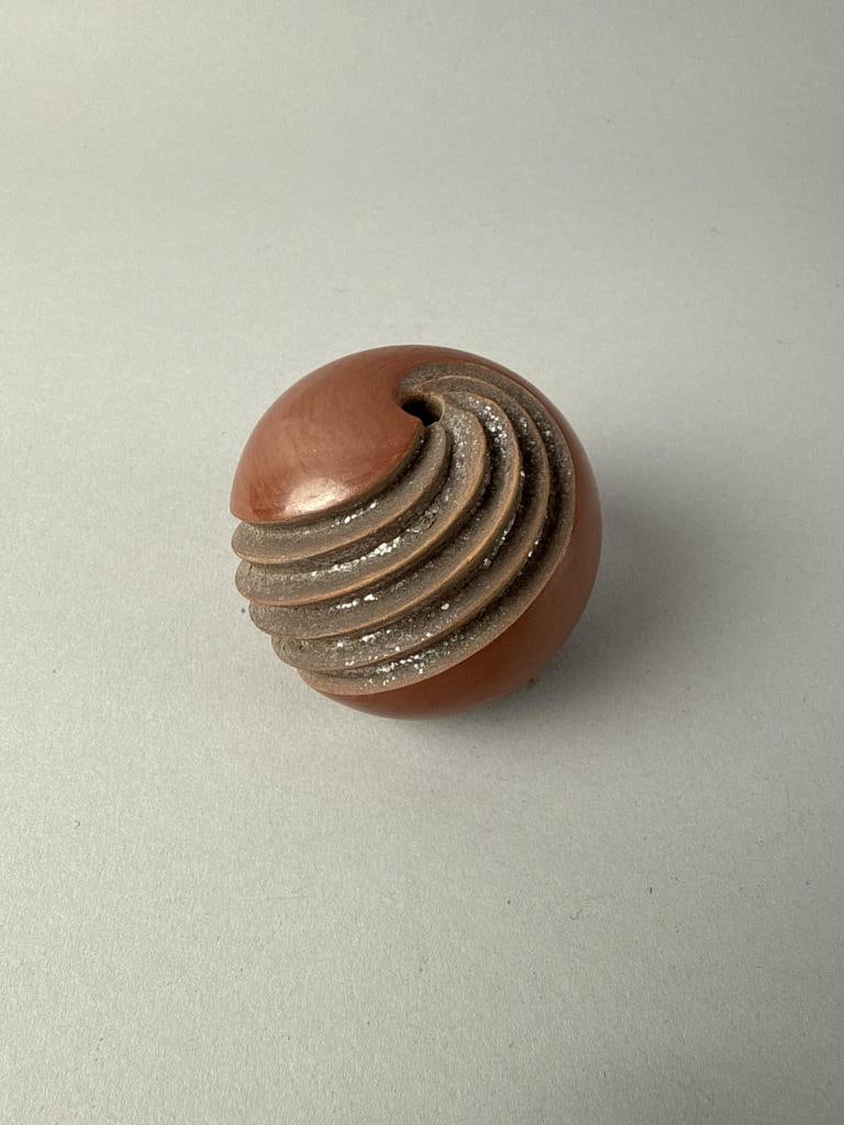 JEMEZ PUEBLO POTTERY "SWIRL" SEED POT BY DOMINIQUE TOYA Late 20th/21st Century (1 of 3)