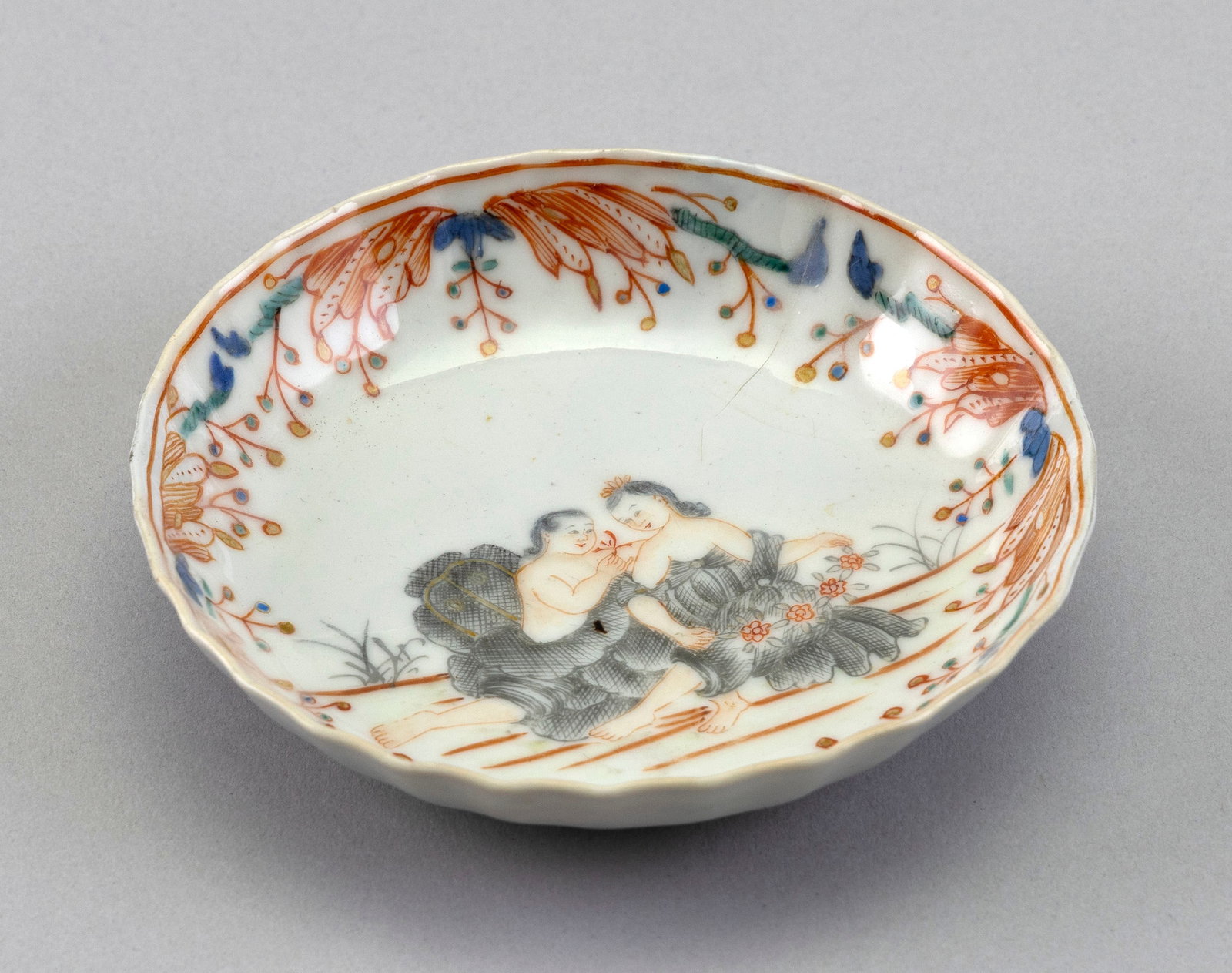 CHINESE EXPORT PORCELAIN DISH 19th Century Diameter 5". (1 of 3)
