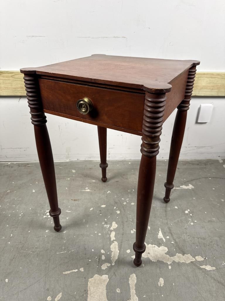 SHERATON CHERRY ONE-DRAWER STAND New England, 19th Century Height 28". Width 17". Depth 18.5". (1 of 5)