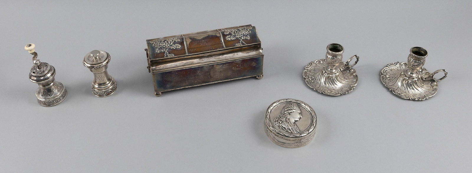 SIX SILVER PLATED ITEMS Late 19th/Early 20th Century Lengths to 7.75". (1 of 3)
