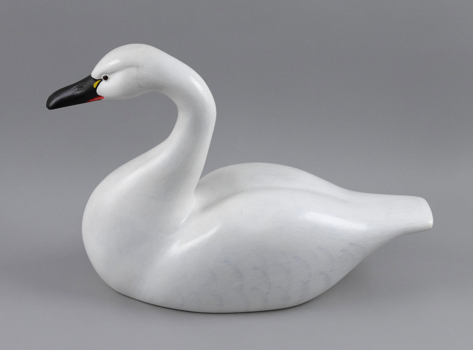 ROSCOE A. CONDON TUNDRA SWAN CARVING Fitchburg, Massachusetts, 1935-2025 Height 12". Length 18". (1 of 5)