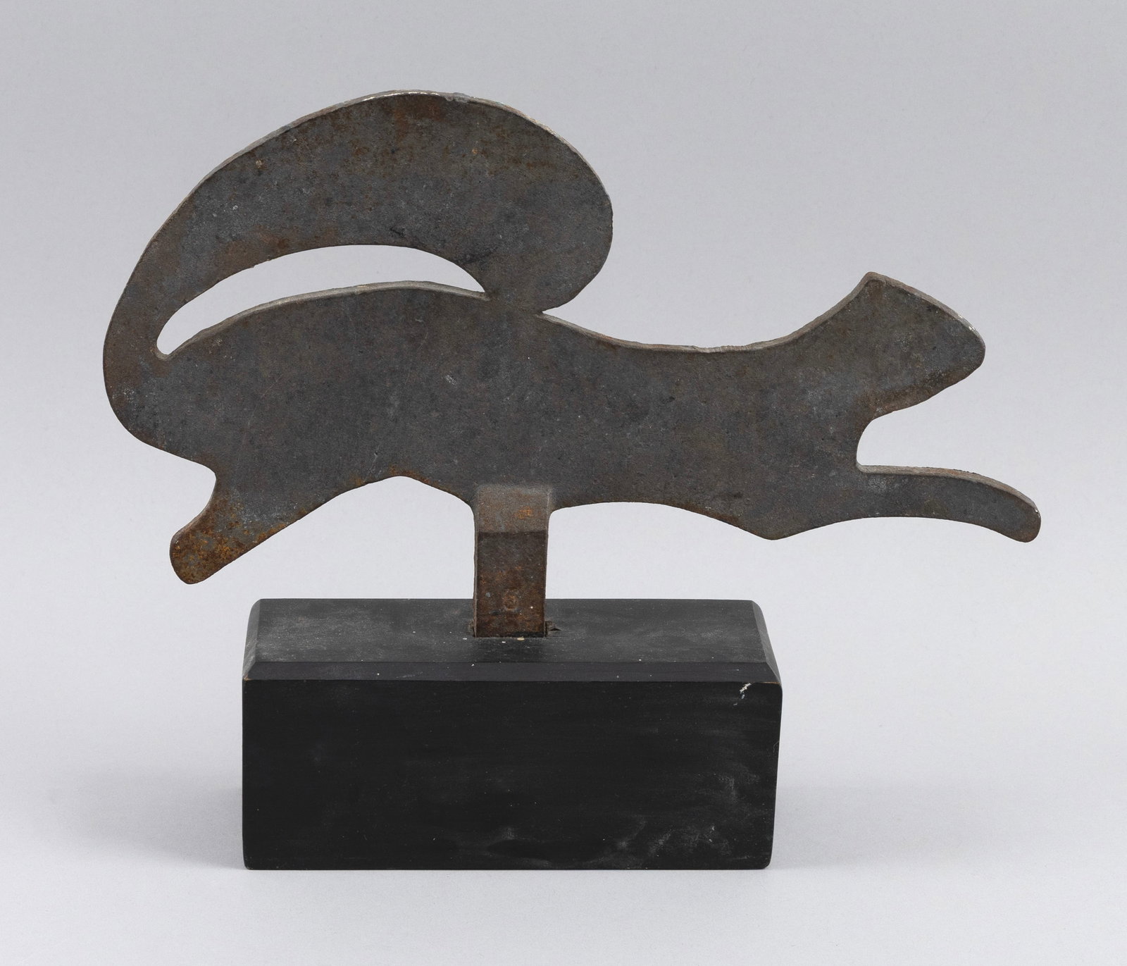 CAST IRON SQUIRREL TARGET 19th Century Total height 9". Length 10.5". (1 of 3)