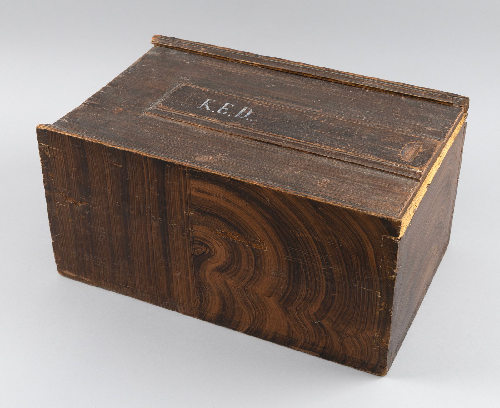 GRAIN-PAINTED BOX 19th Century Height 9". Width 19". Depth 11". (1 of 3)