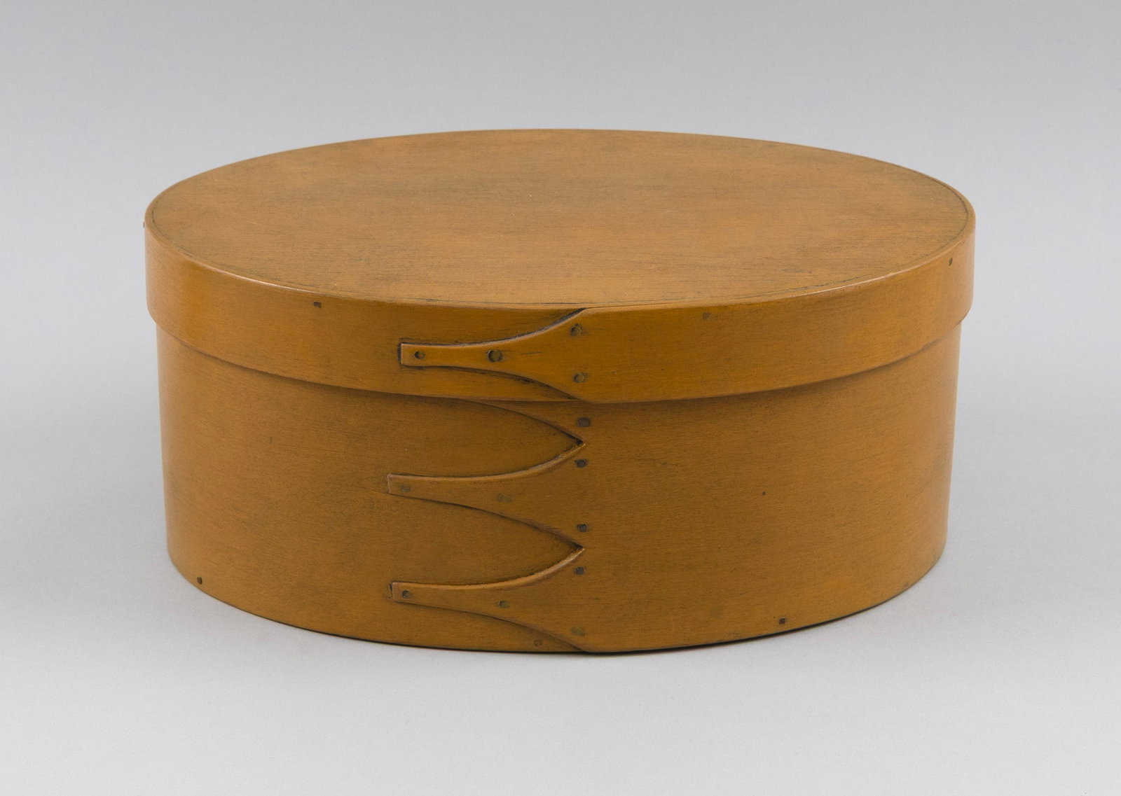 SHAKER PANTRY BOX 19th Century Height 5". Length 11". Width 8.5".: SHAKER PANTRY BOX 19th Century Repainted mustard yellow. Height 5". Length 11". Width 8.5".