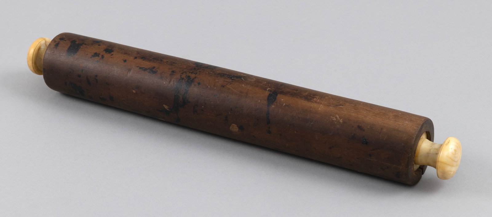 WALNUT ROLLING PIN WITH TURNED WHALE IVORY HANDLES 19th Century Length 14.5". (1 of 3)