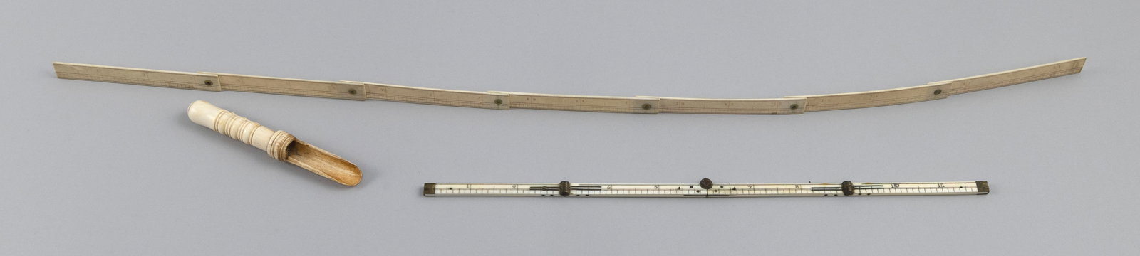 THREE WHALEBONE AND WHALE IVORY UTILITARIAN ITEMS 19th Century Lengths from 3.25" to 4.25". (1 of 3)