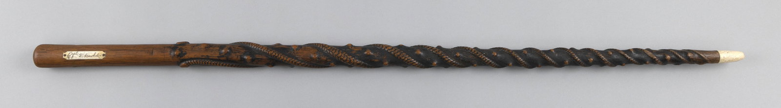 CARVED WOODEN CANE 19th Century Length 36". (1 of 3)