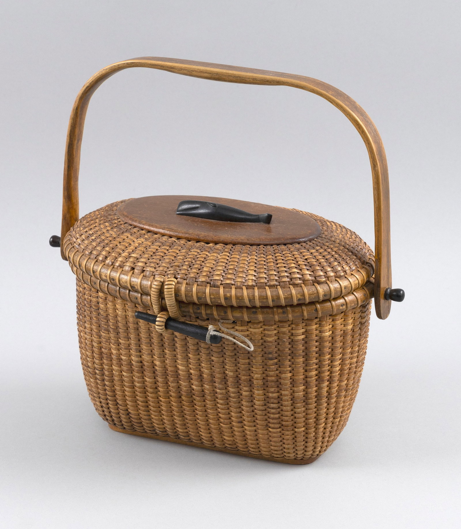 JOSE FORMOSO REYES NANTUCKET BASKET "FRIENDSHIP" PURSE Nantucket, Massachusetts, 1902-1980 Height (1 of 6)