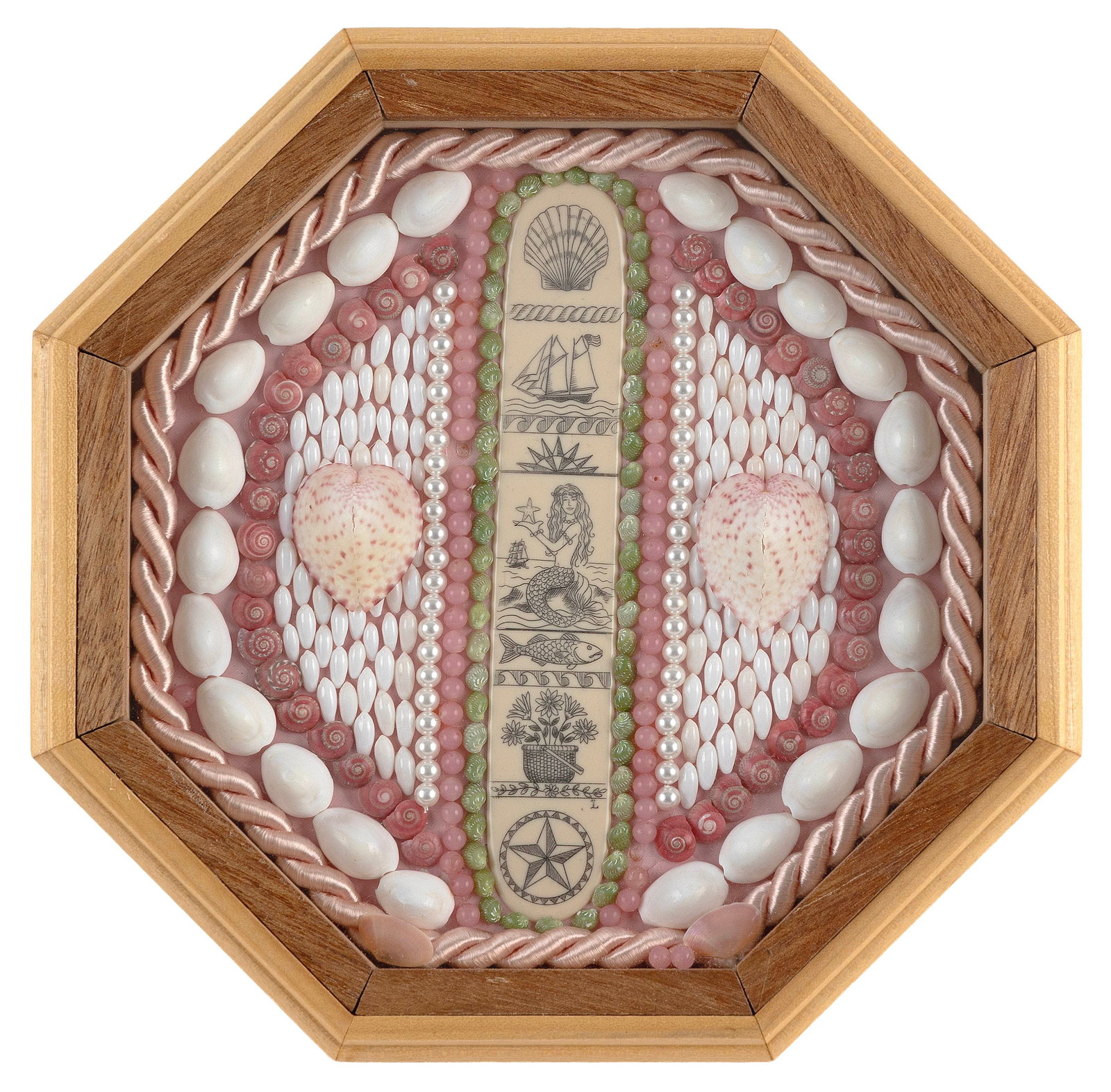 CONTEMPORARY SAILOR'S VALENTINE BY LYNDA SUSAN HENNIGAN Connecticut, 1951-2025 8.25" x 8.25". (1 of 2)