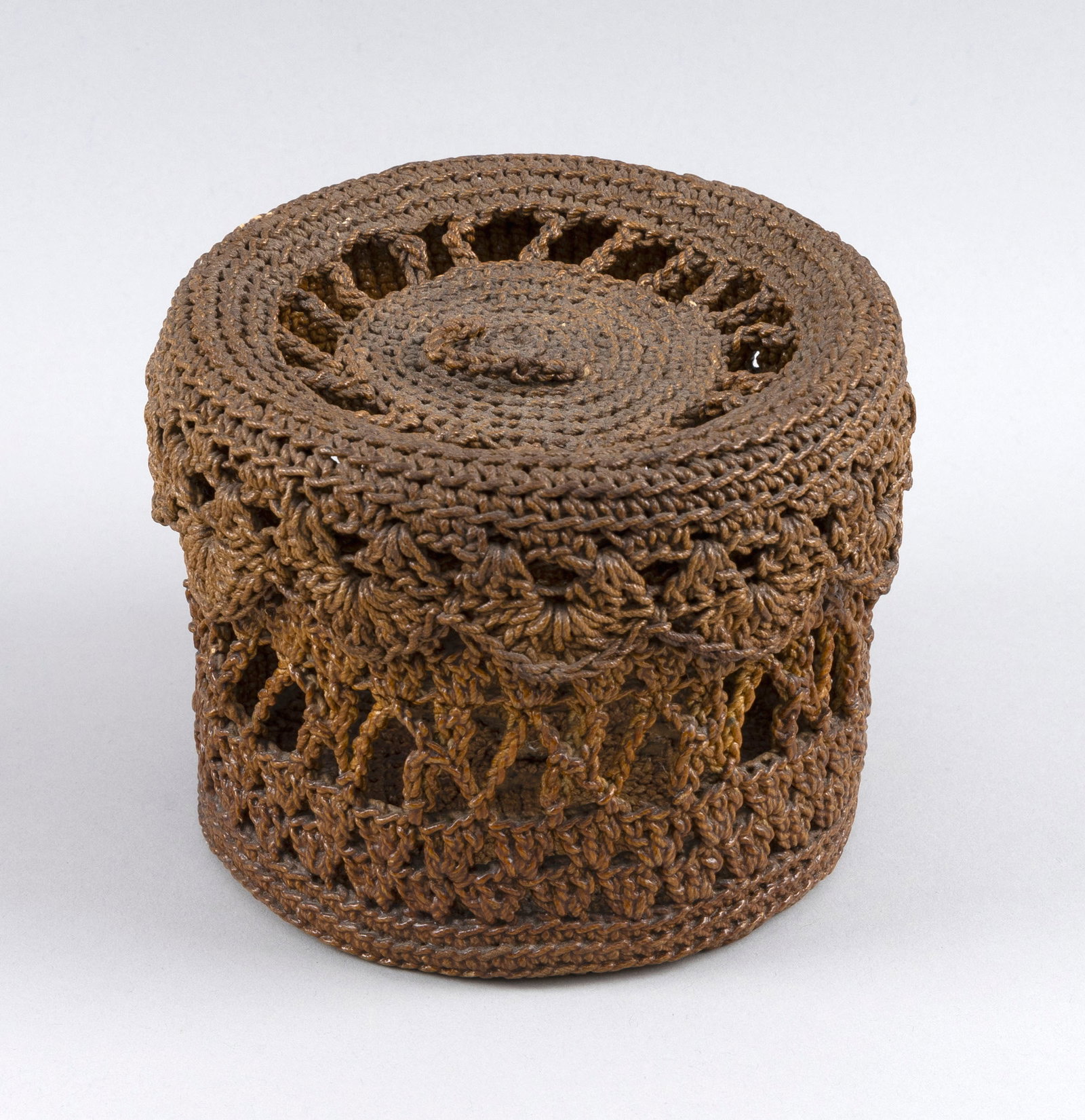 SAILOR'S ROPEWORK DITTY BASKET Second Half of the 19th Century Height 5". Diameter 6". (1 of 4)