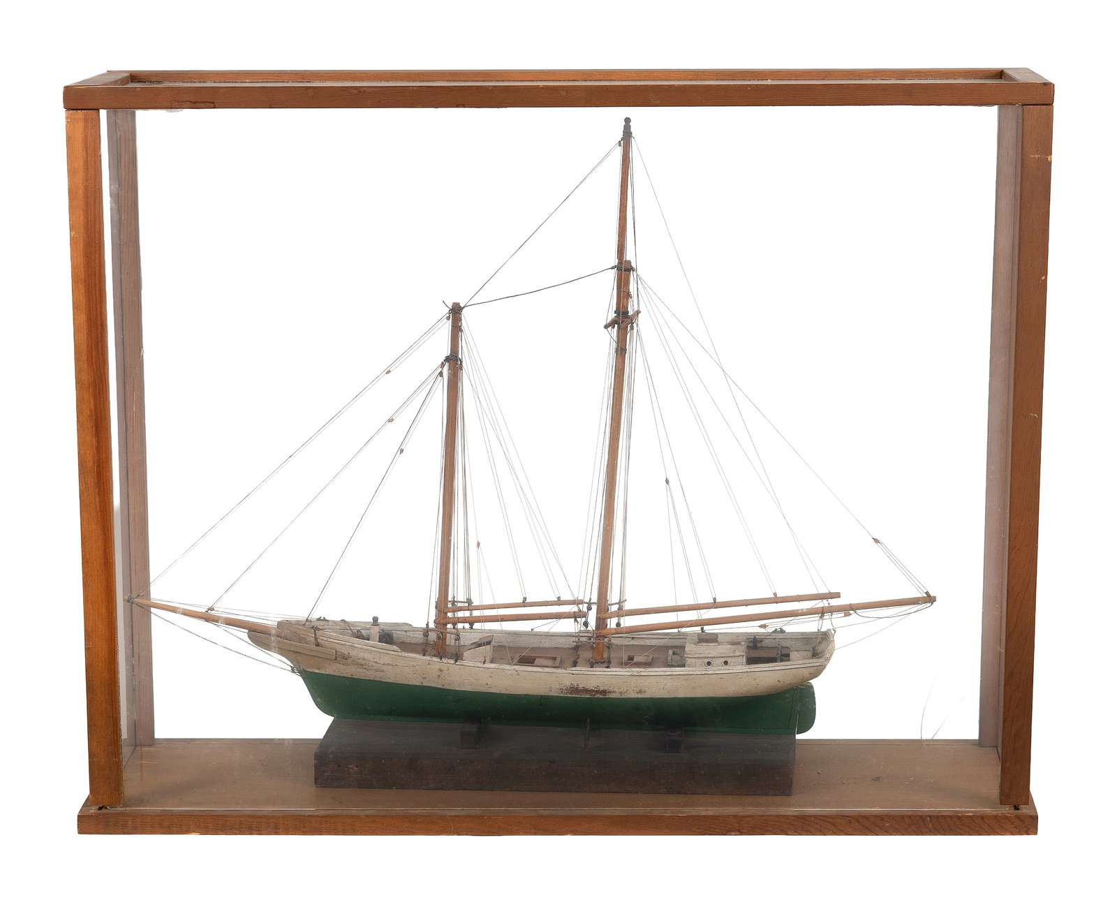 CASED MODEL OF THE TWO-MASTED SCHOONER "MARY L. BRIGGS" Early 20th Century Case height 26". Length (1 of 3)