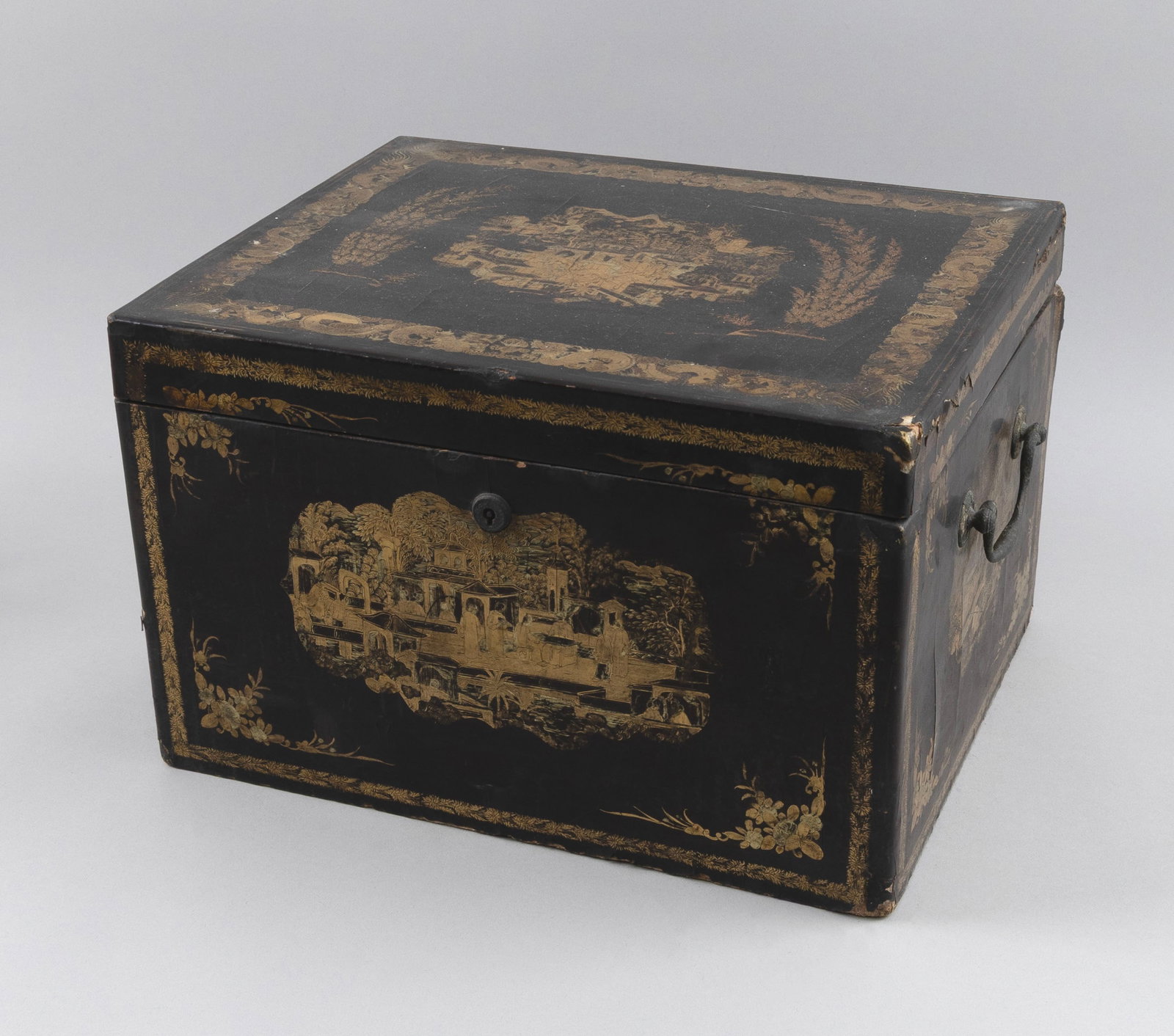 CHINESE EXPORT BLACK AND GILT LACQUER TEA CHEST 19th Century Height 8.5". Width 13.5". Depth 10.5". (1 of 6)